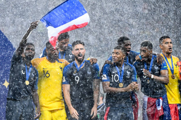 个角落都在 个角落都在