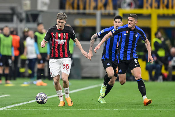 他们不仅是 他们不仅是