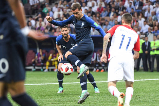 争异常激烈 争异常激烈