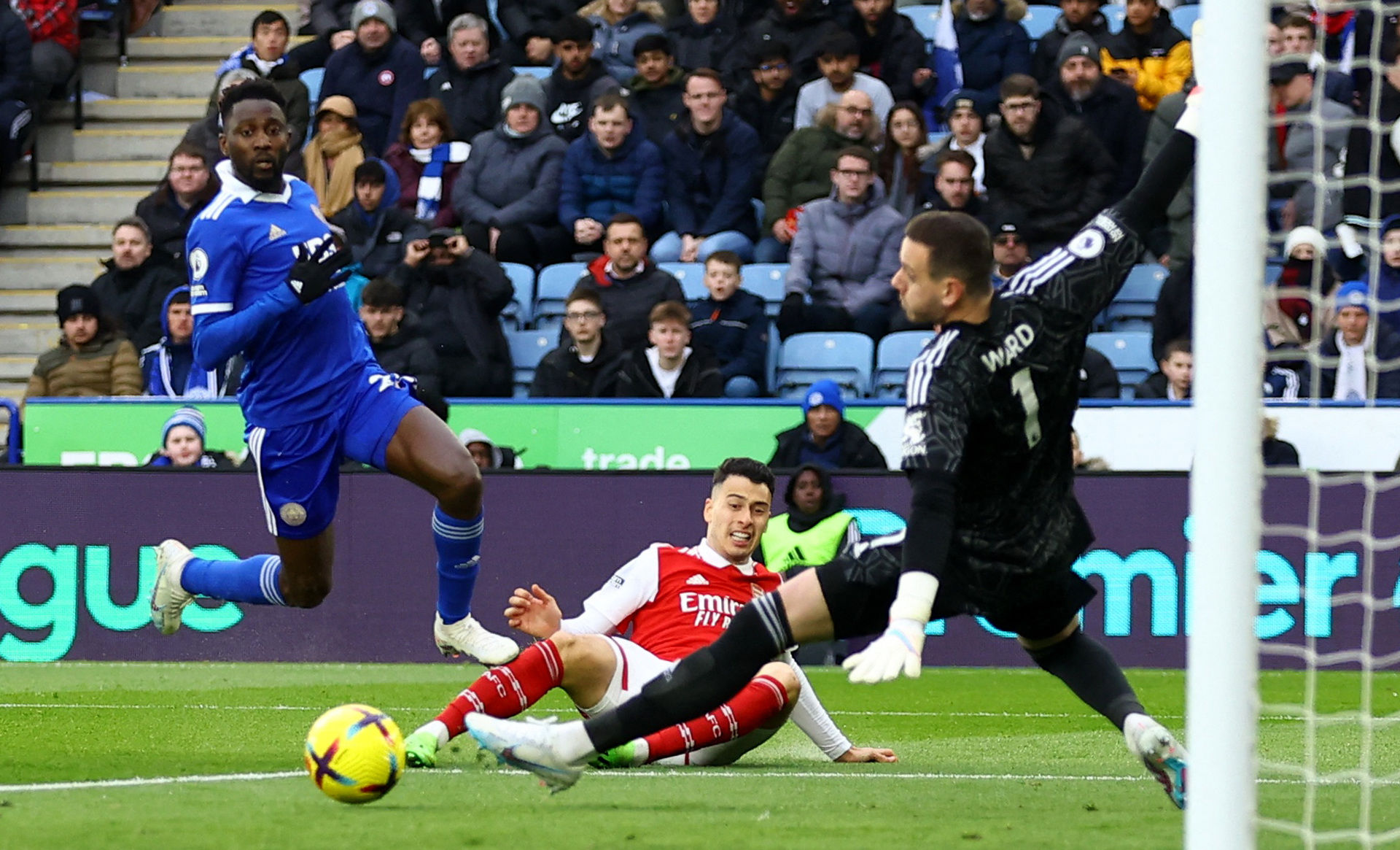 拼抢中出现 拼抢中出现